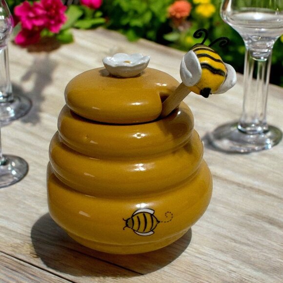 Hand-Painted Mini Ceramic Honey Pot With Lid & Dipper - Picture 1 of 6